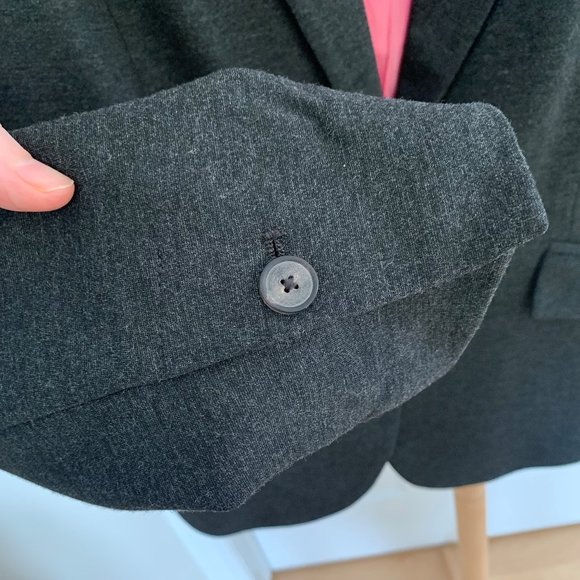 Blazer - Picture 3 of 5